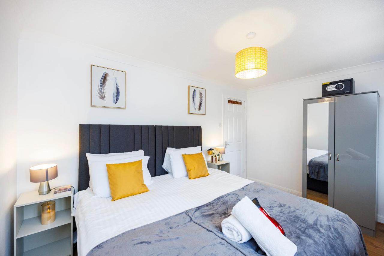 Lovely 2 Bd Hse With Parking Near Excel ลอนดอน ภายนอก รูปภาพ